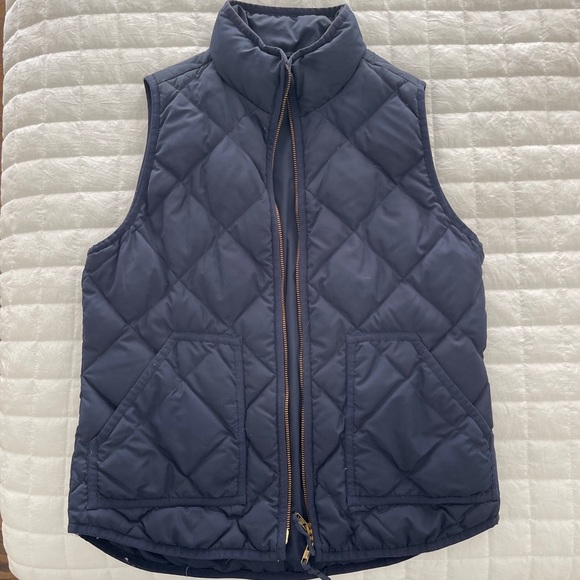 J.Crew Factory Vest size small, navy. - Picture 1 of 1